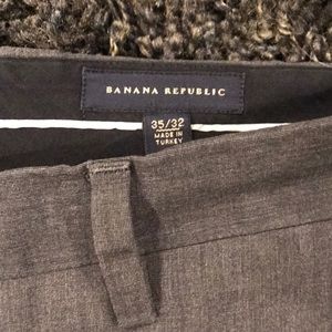 Banana Republic dress pants 35x32